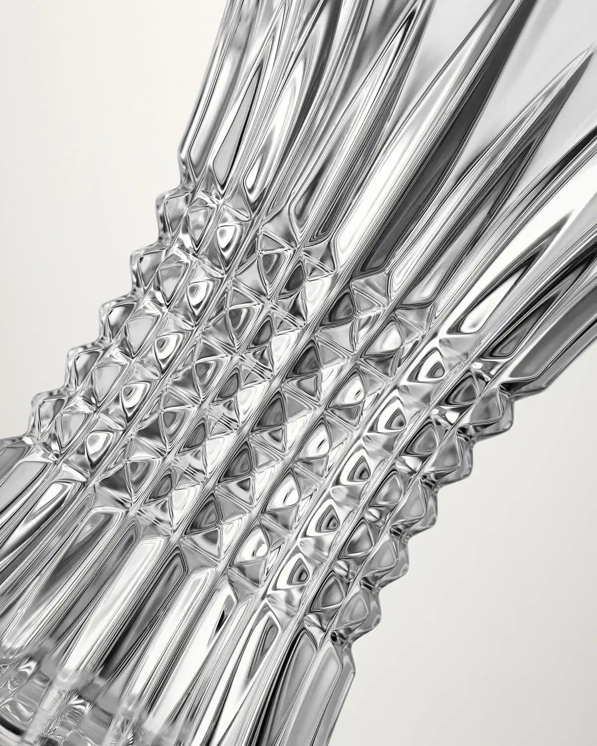 Lismore Diamond Vase