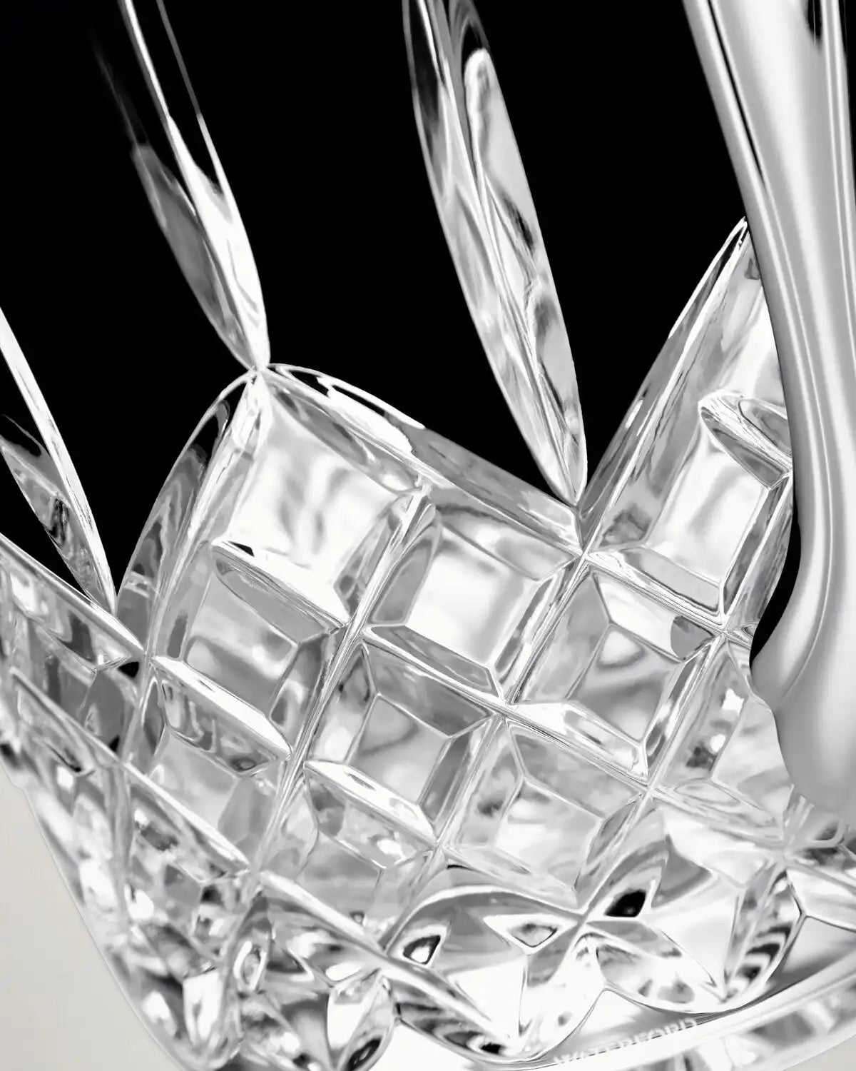 Lismore Ice Bucket & Tongs Black
