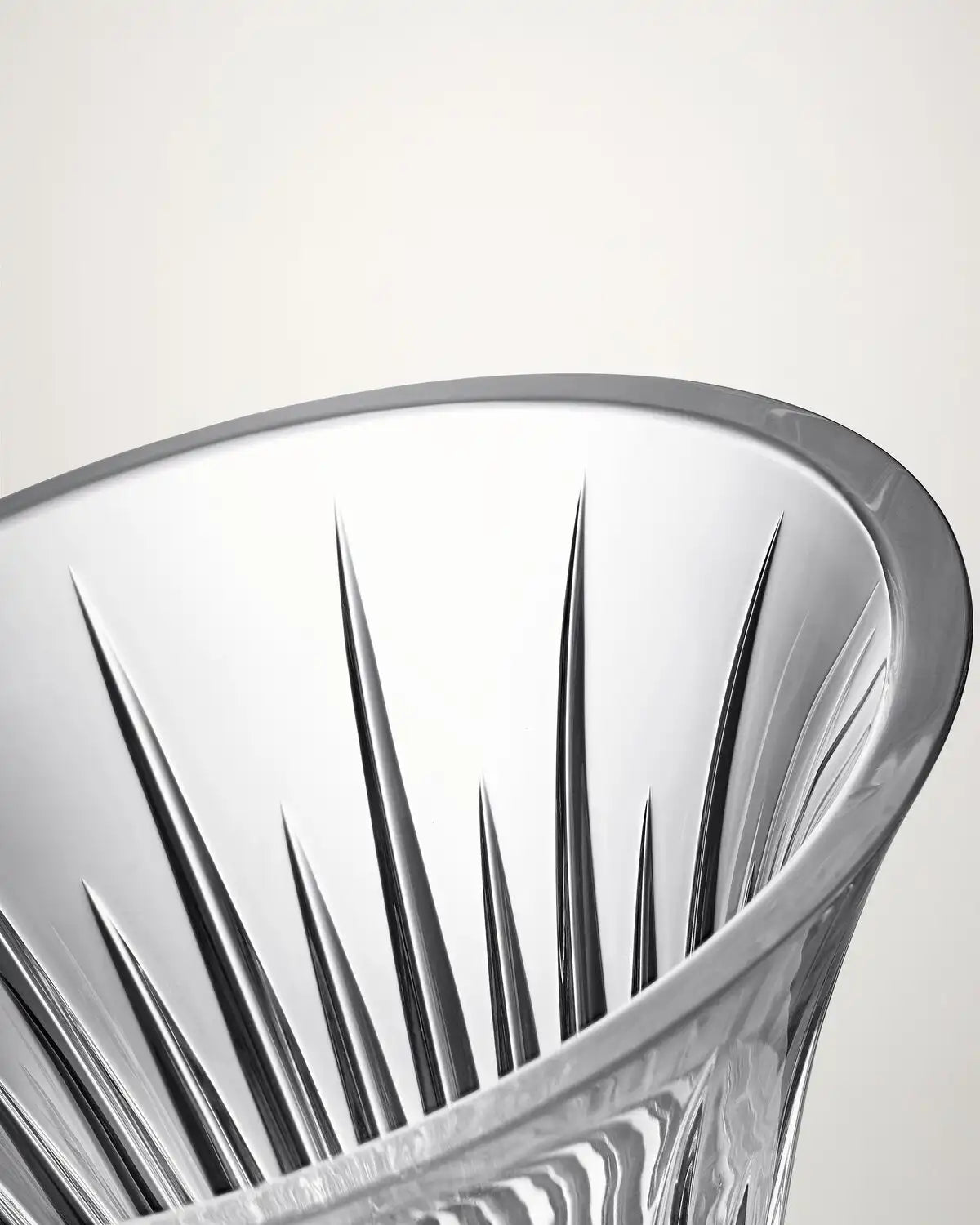 Lismore Diamond Vase