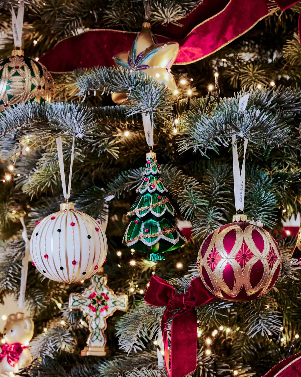 Christmas Holiday Heirlooms Christmas Tree Ornament