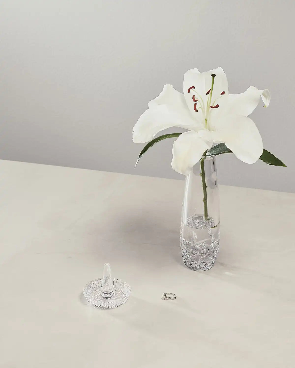 Round Ring Holder