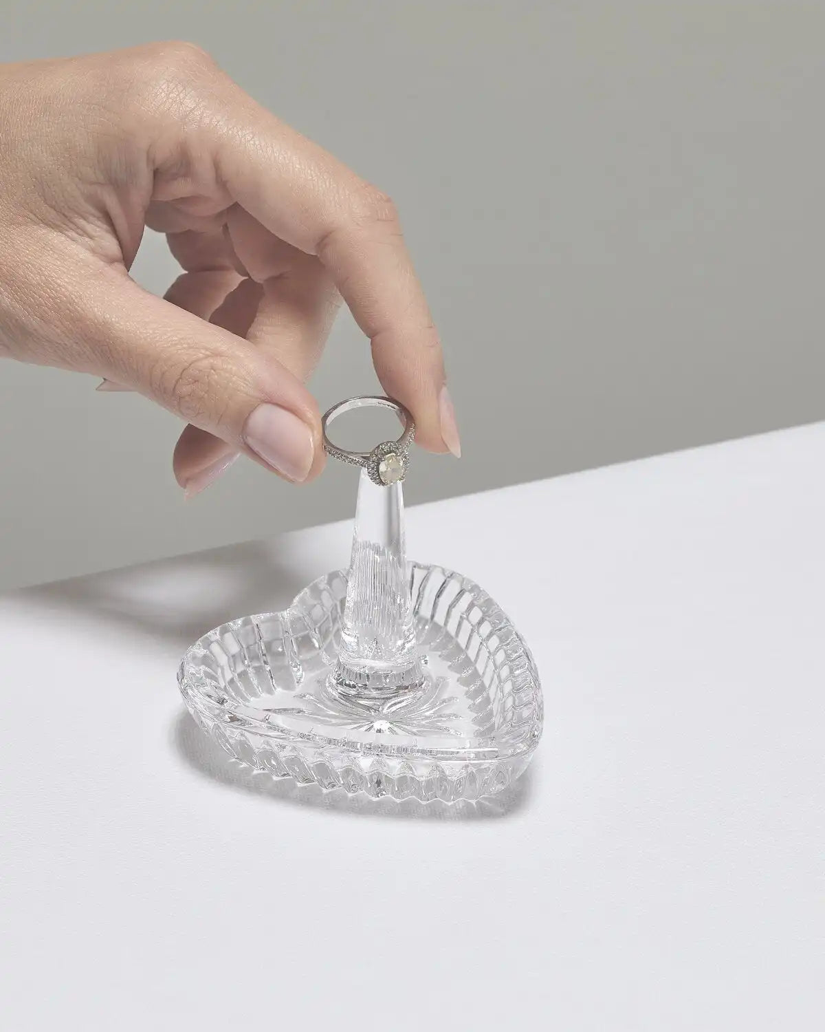 Giftology Heart Ring Holder
