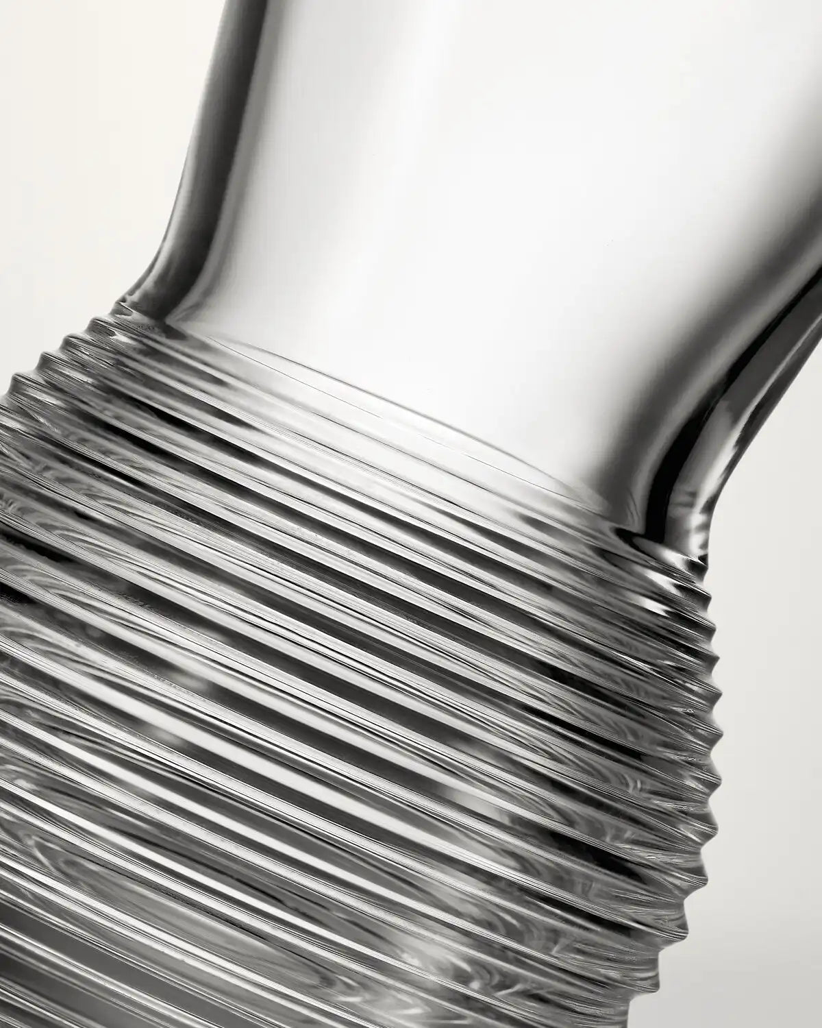 Circon Vase