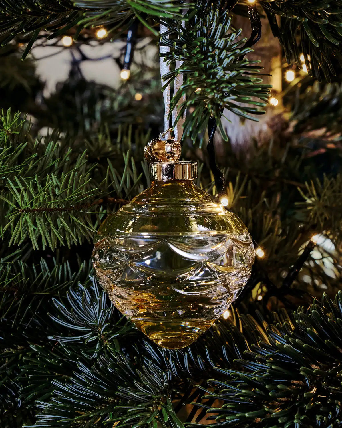 Christmas Winter Wonders Pinecone Bauble Gold