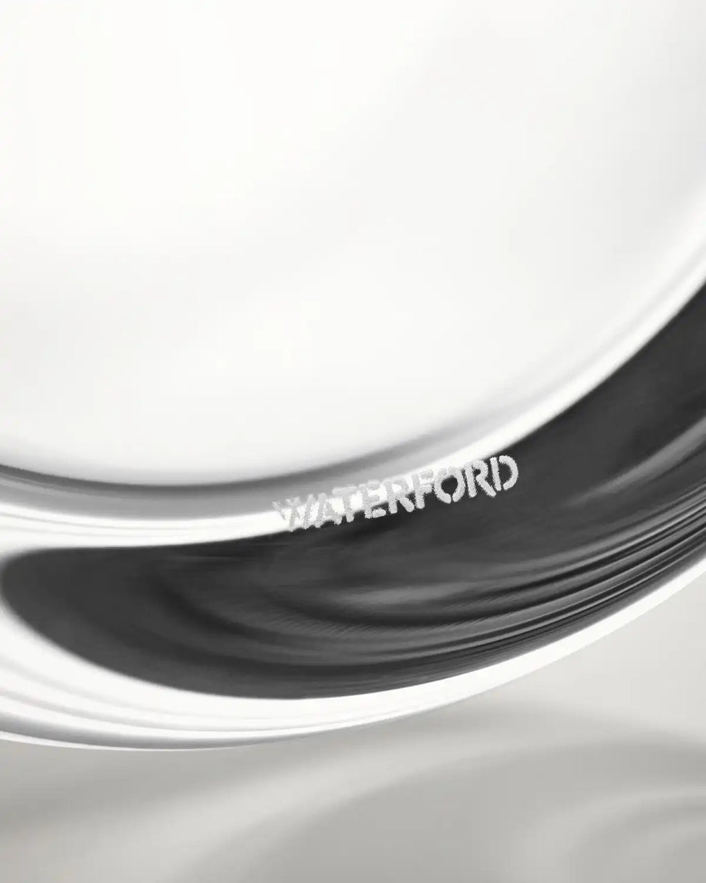 Elegance Short Decanter with Round Stopper