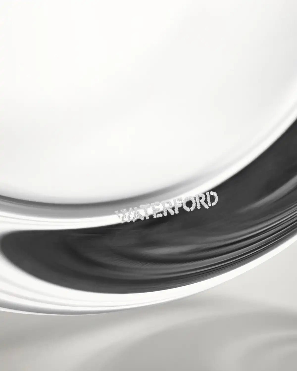 Elegance Short Decanter with Round Stopper
