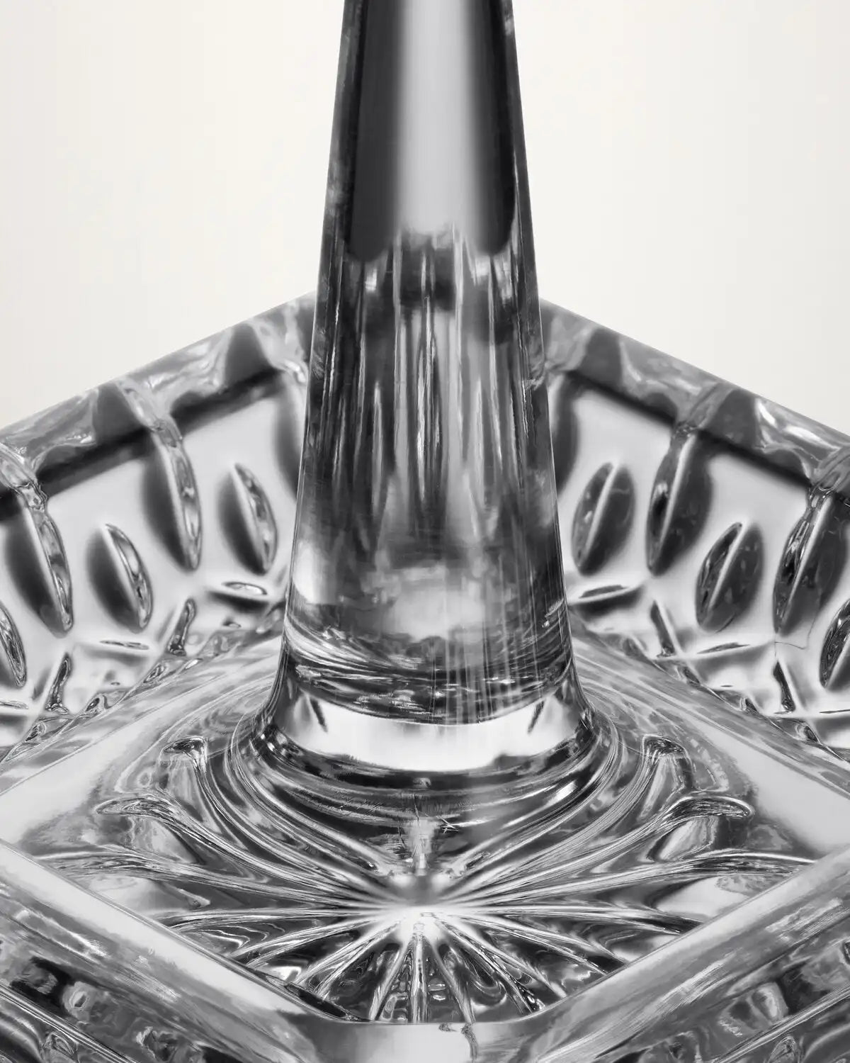 Lismore Square Ring Holder